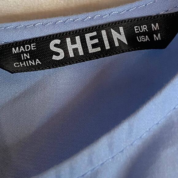 Shein Blue Ruffle Short Sleeve Blouse Size Medium - Picture 7 of 9